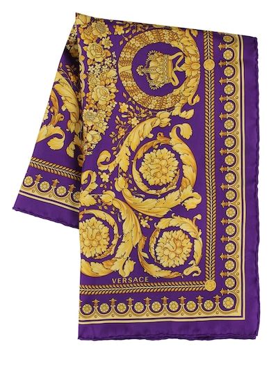 prix foulard en soie gianni versace|Foulard en soie Barocco 70 cm Noir,Imprimé .